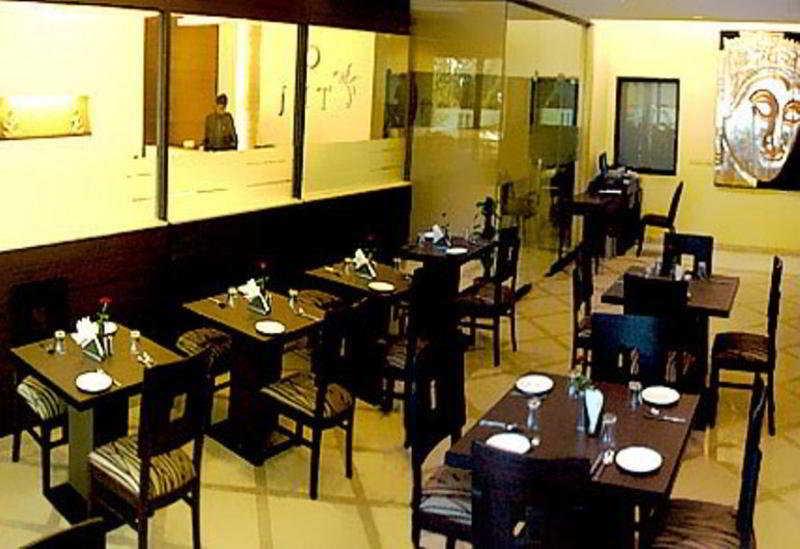 Jht Hotels Нью-Дели Экстерьер фото
