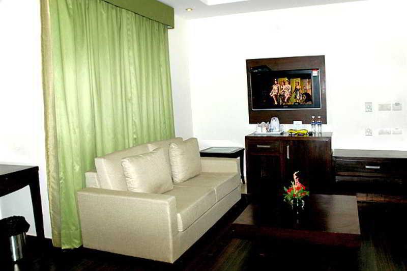 Jht Hotels Нью-Дели Экстерьер фото