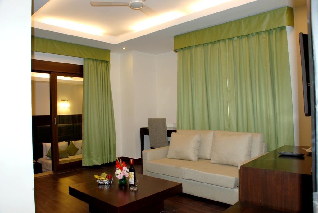 Jht Hotels Нью-Дели Экстерьер фото
